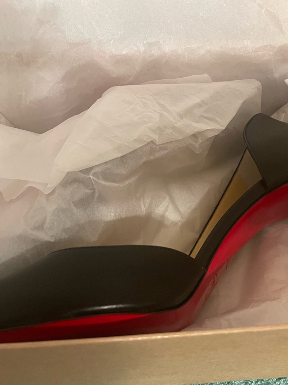 Christian Louboutin - Picture 2 of 14